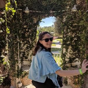 Meet your Posher, Hannah